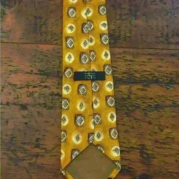 Robert Talbott Studios Gold Blue Geometric Neck Tie Imported Silk - Picture 2 of 6